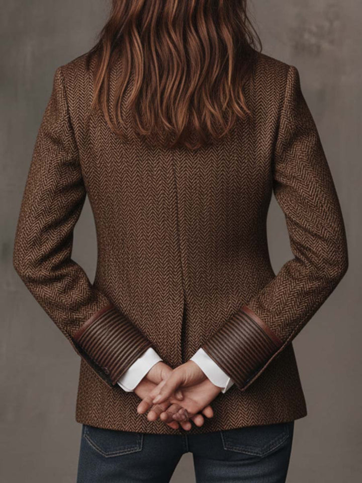 Olivia – Blazer a chevron con dettagli a contrasto