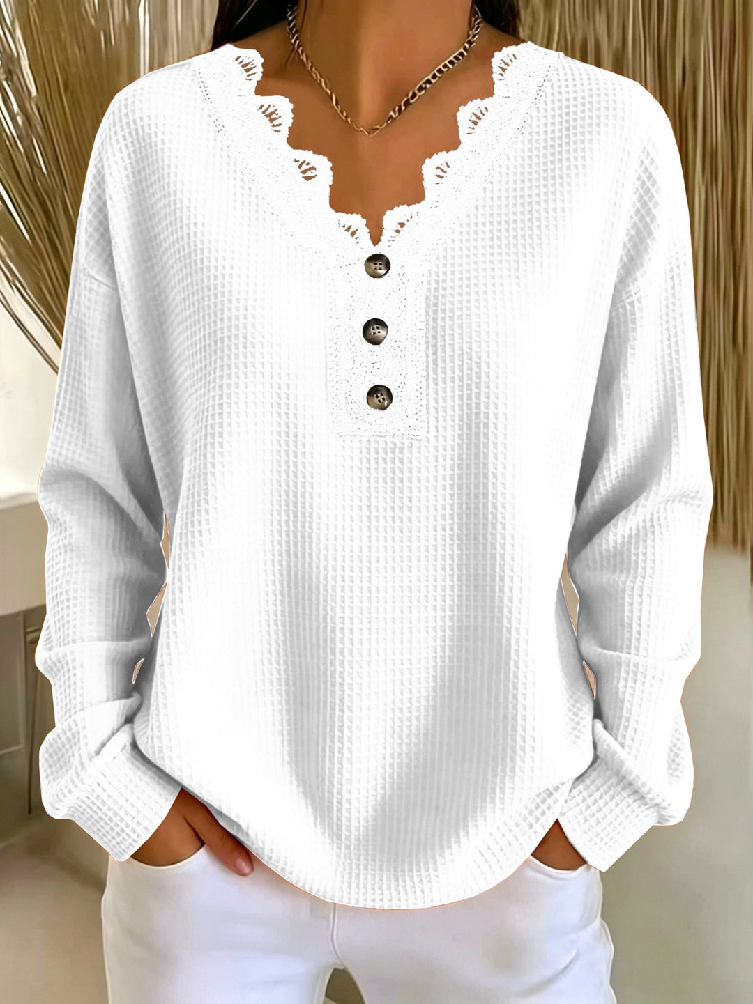 Blusa Donna in Tessuto Testurizzato con Scollatura a V in Pizzo e Maniche Lunghe