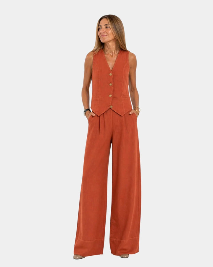Assia | Completo gilet senza maniche e pantaloni