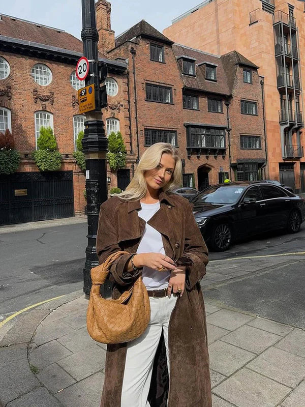Trench chic in morbido camoscio