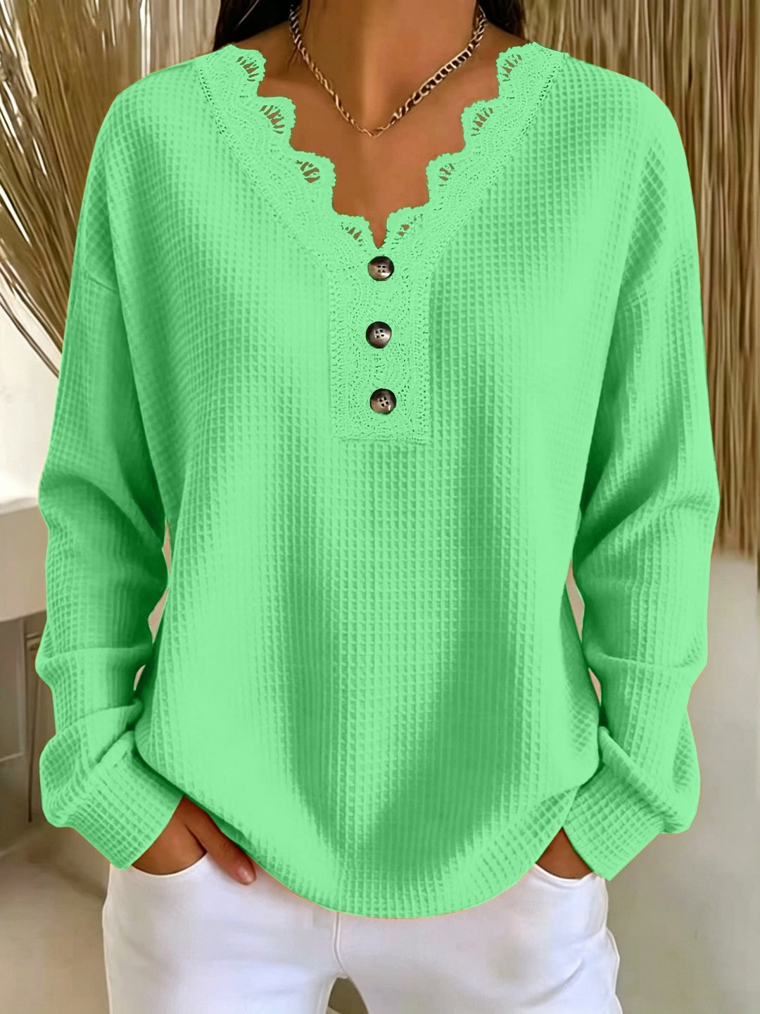 Blusa Donna in Tessuto Testurizzato con Scollatura a V in Pizzo e Maniche Lunghe