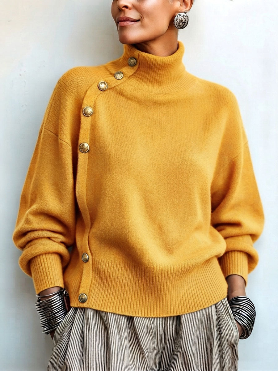 Maglione donna con collo alto asimmetrico e bottoni chic