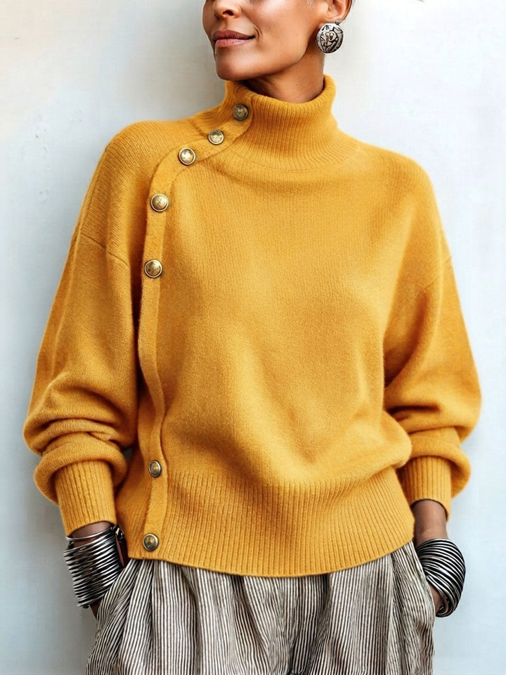 Maglione donna con collo alto asimmetrico e bottoni chic